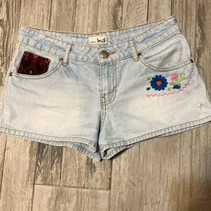 Titicaca size medium shorts.